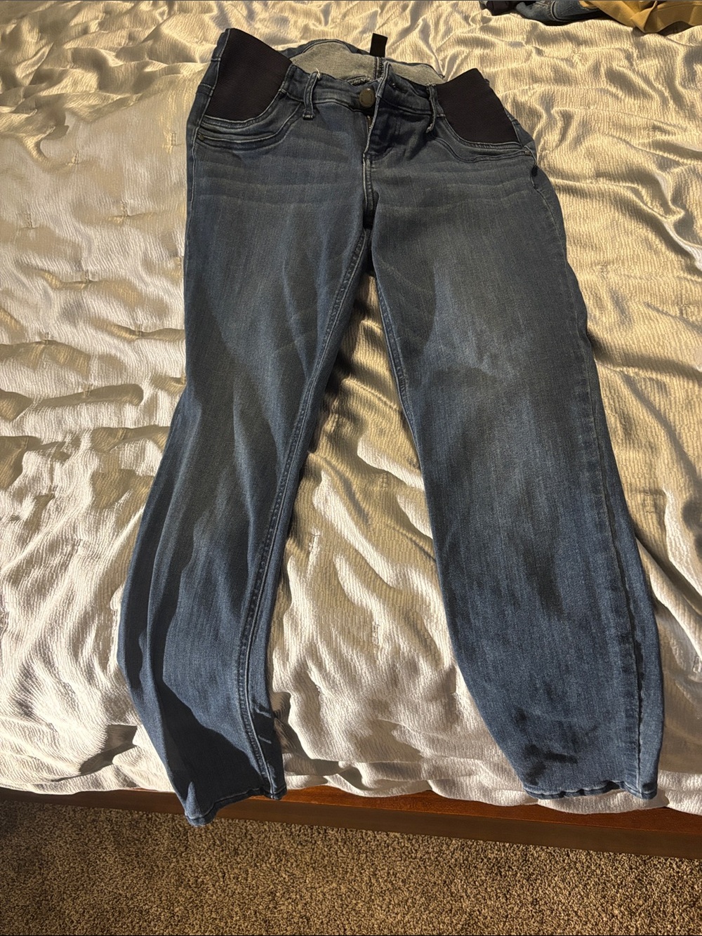 6 pairs of Maternity Blue Jeans/Jeggings with Stretch Waistband, EUC - Picture 11 of 16